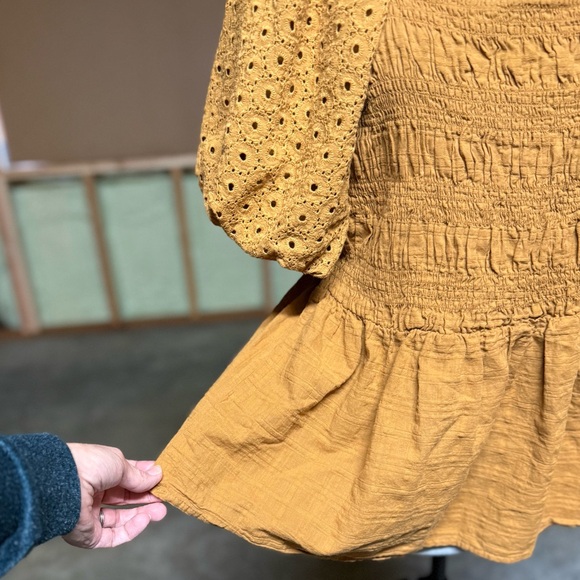 Maurice’s puff sleeve peplum top - Picture 6 of 7